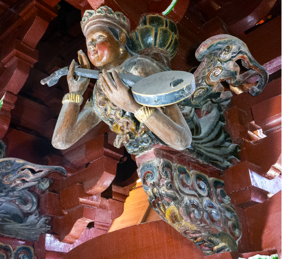 开元寺的飞天乐伎古代海上丝绸之路曾经将不同文明,不同国家,不同
